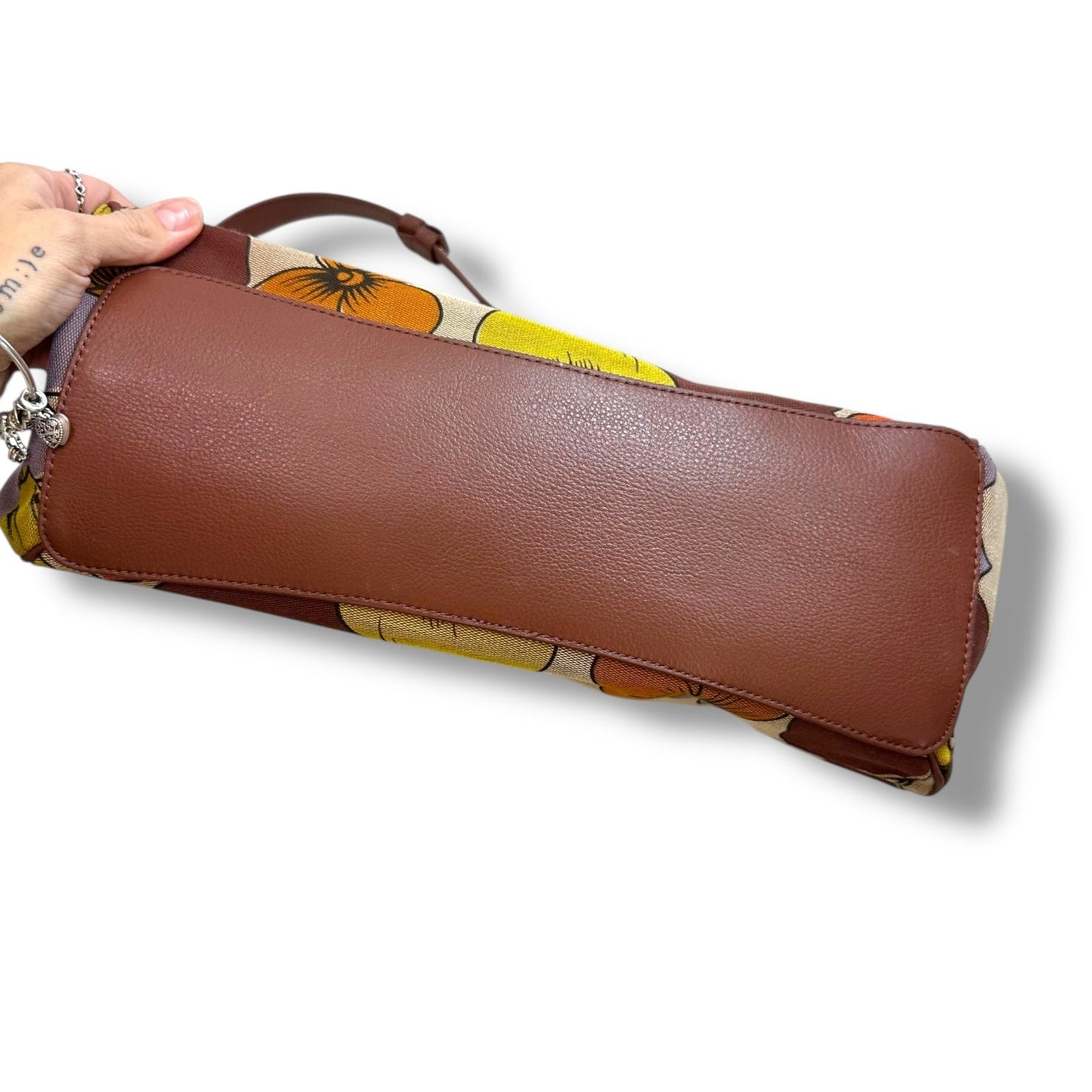 Handbag By Vera Bradley, Size: Medium