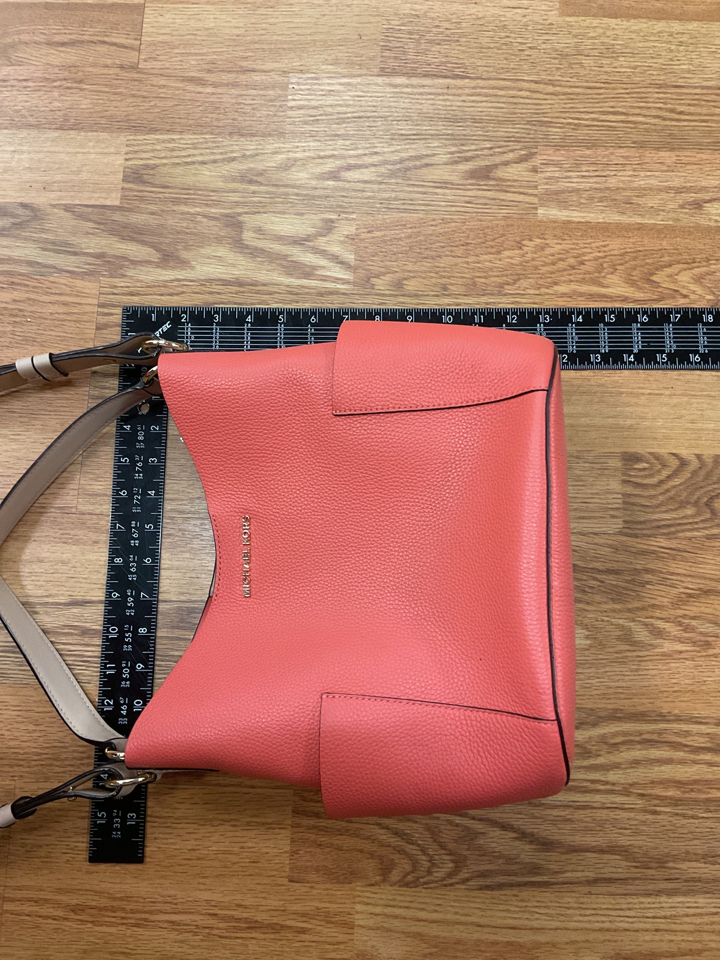 Handbag Designer By Michael Kors In Peach, Size:Medium