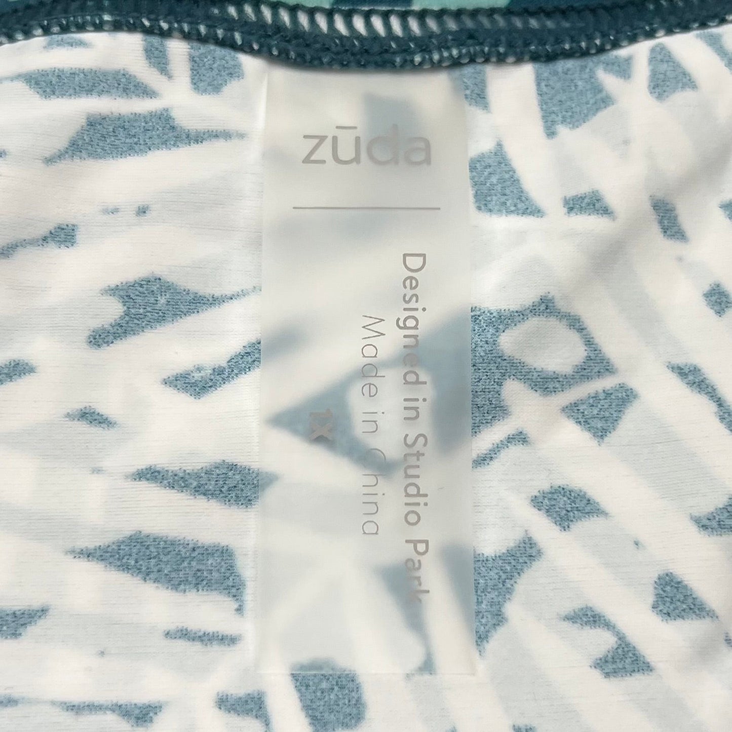 Dress Casual Short By Zuda In Green & White, Size: 1x