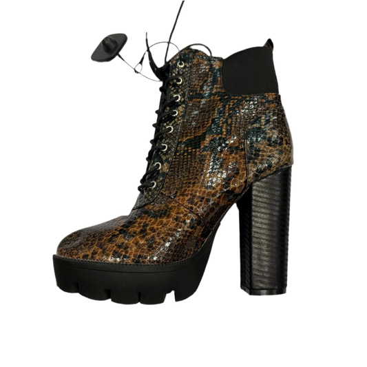 Boots Ankle Heels By Clothes Mentor In Snakeskin Print, Size: 7.5