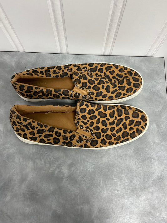 Shoes Sneakers By Old Navy In Animal Print, Size:9