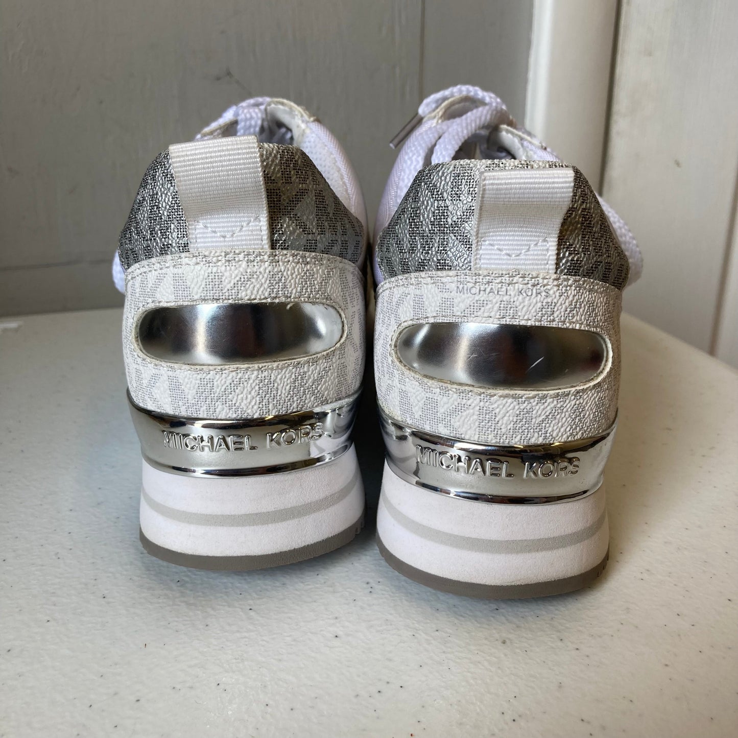 Shoes Sneakers By Michael By Michael Kors In Grey & White, Size:8.5