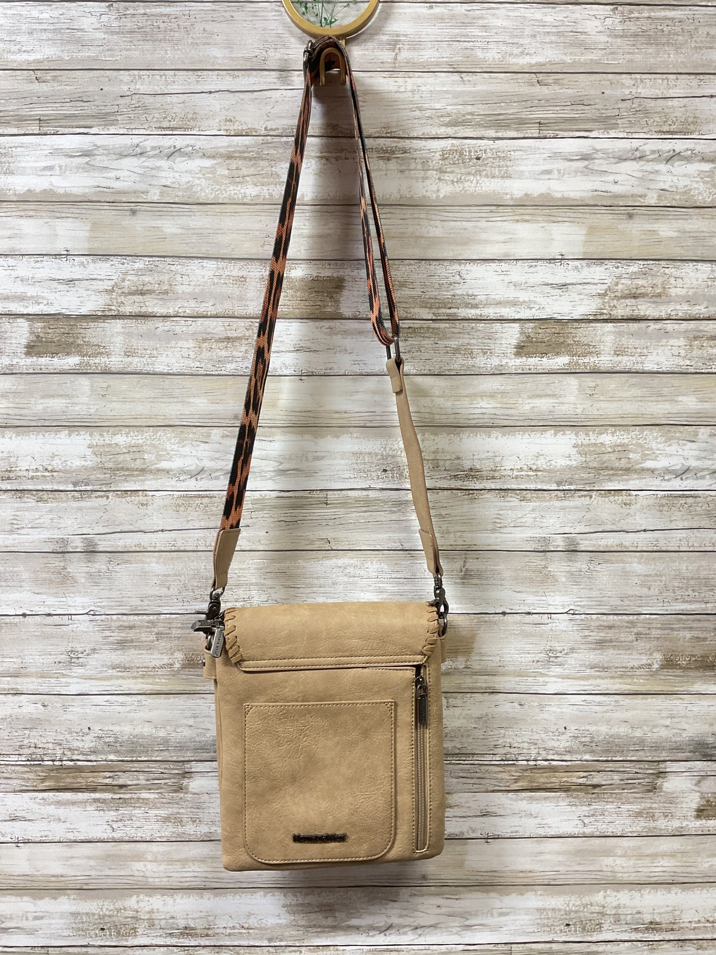 Crossbody By Clothes Mentor In Tan, Size:Medium