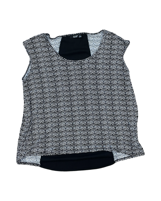 Top Sleeveless By Ana In Black & White, Size:Xl