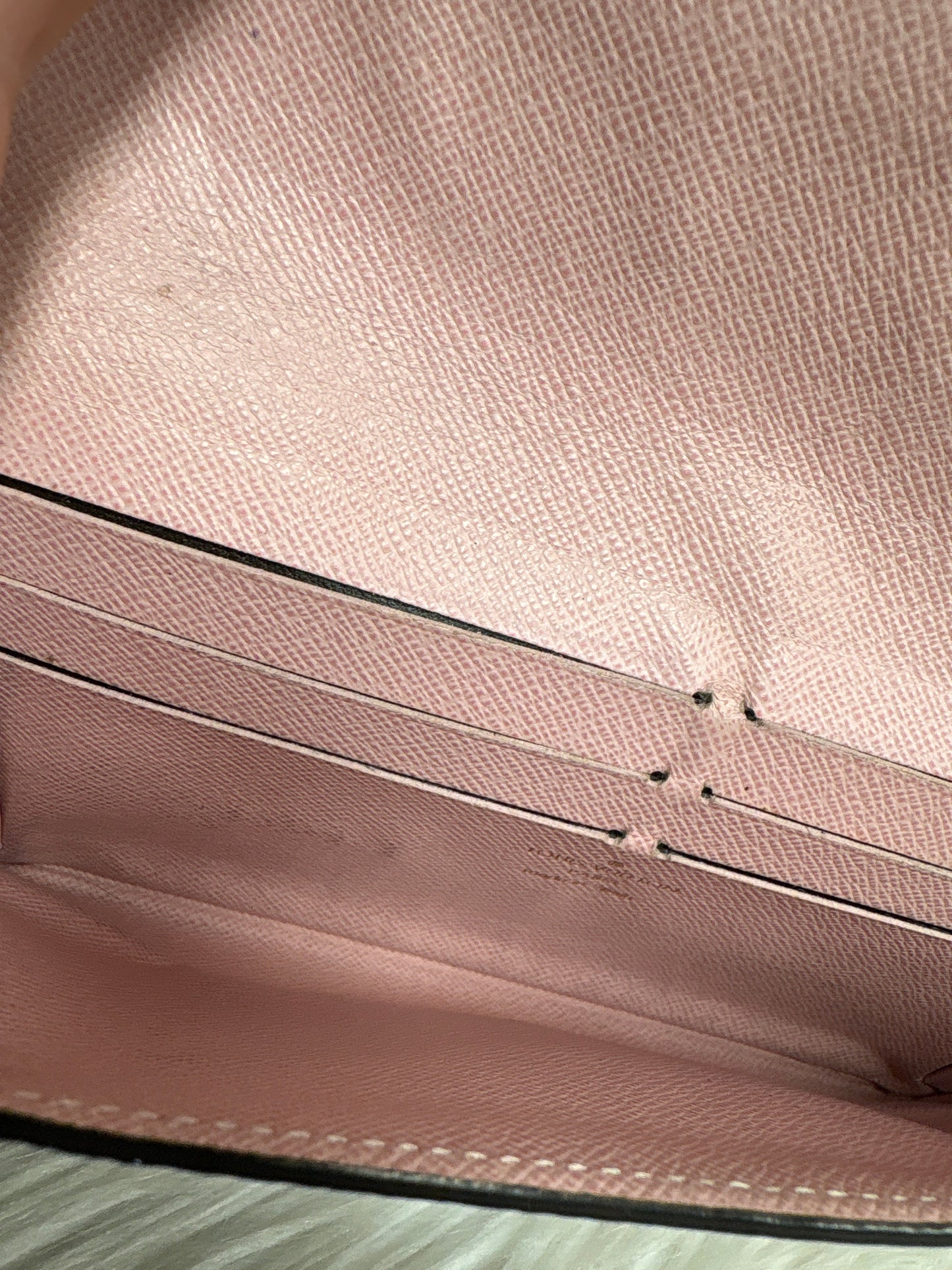 Wallet Luxury Designer By Louis Vuitton, Size: Medium