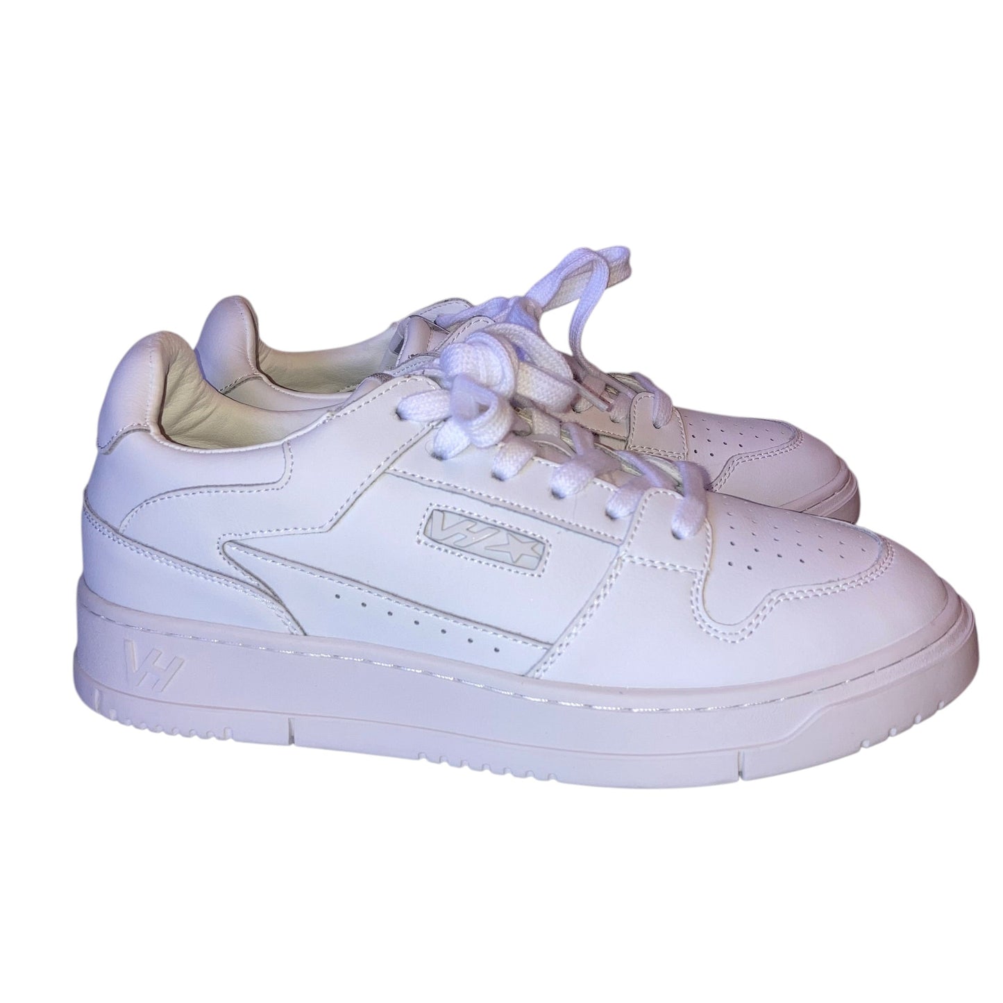 Shoes Athletic By Vintage Havana In White, Size:10