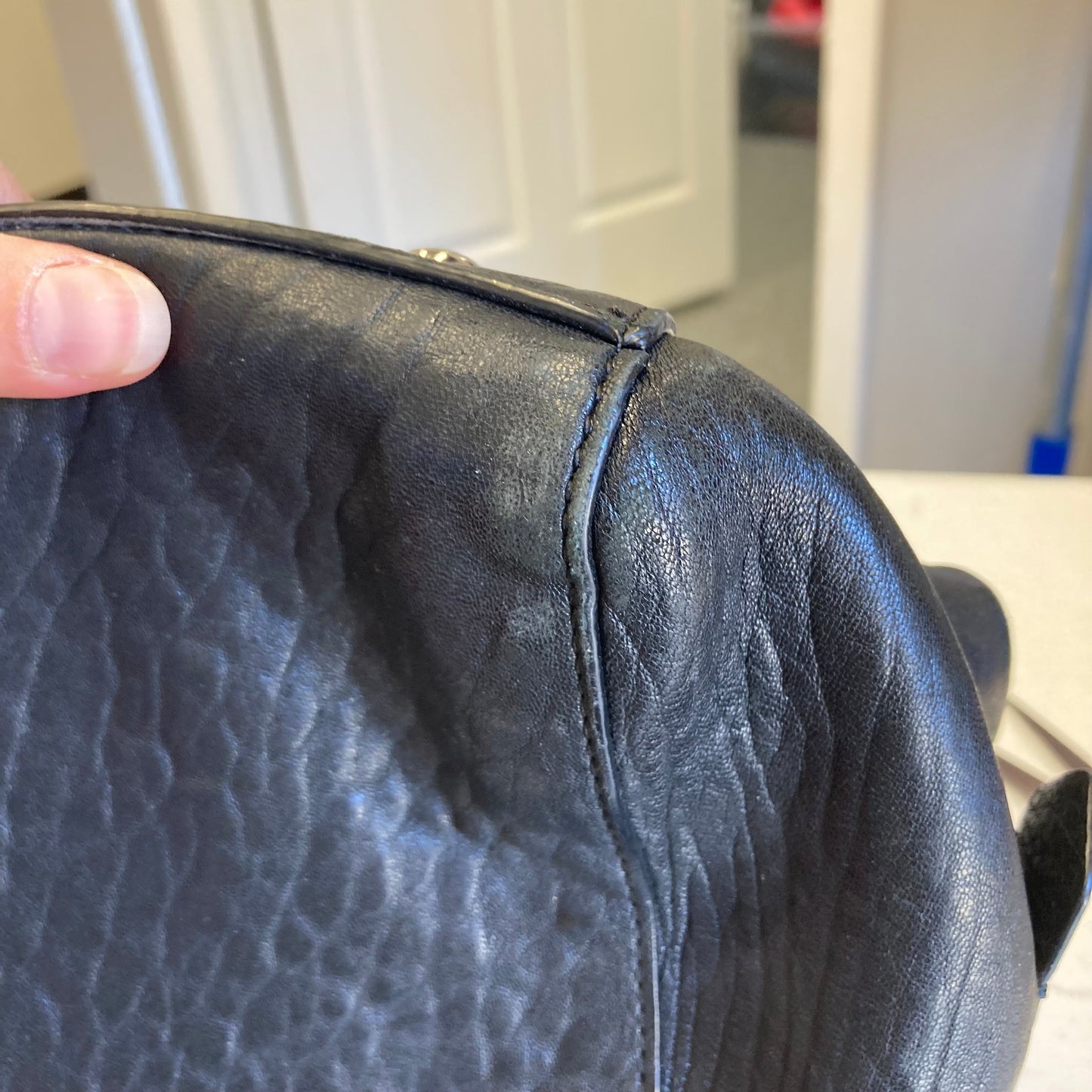 Handbag By Henri Bendel In Black, Size:Large