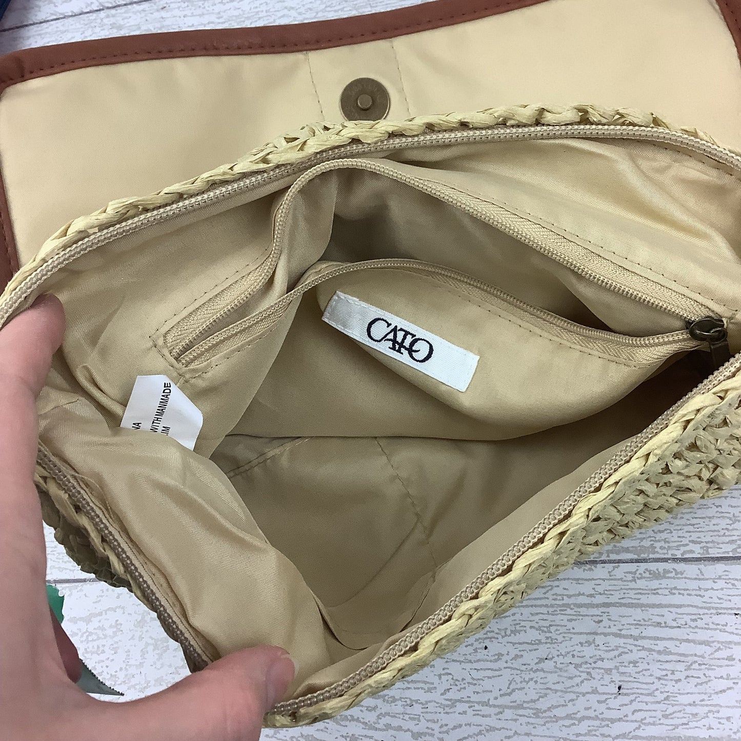 Clutch By Clothes Mentor, Size: Medium