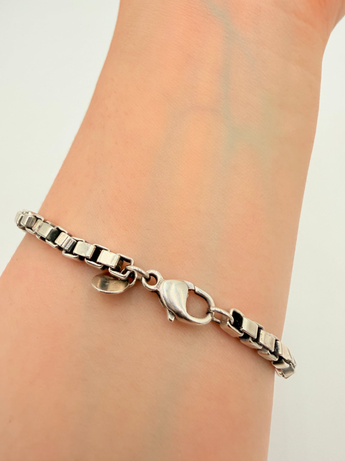 Bracelet Luxury Designer By Tiffany And Company In Silver