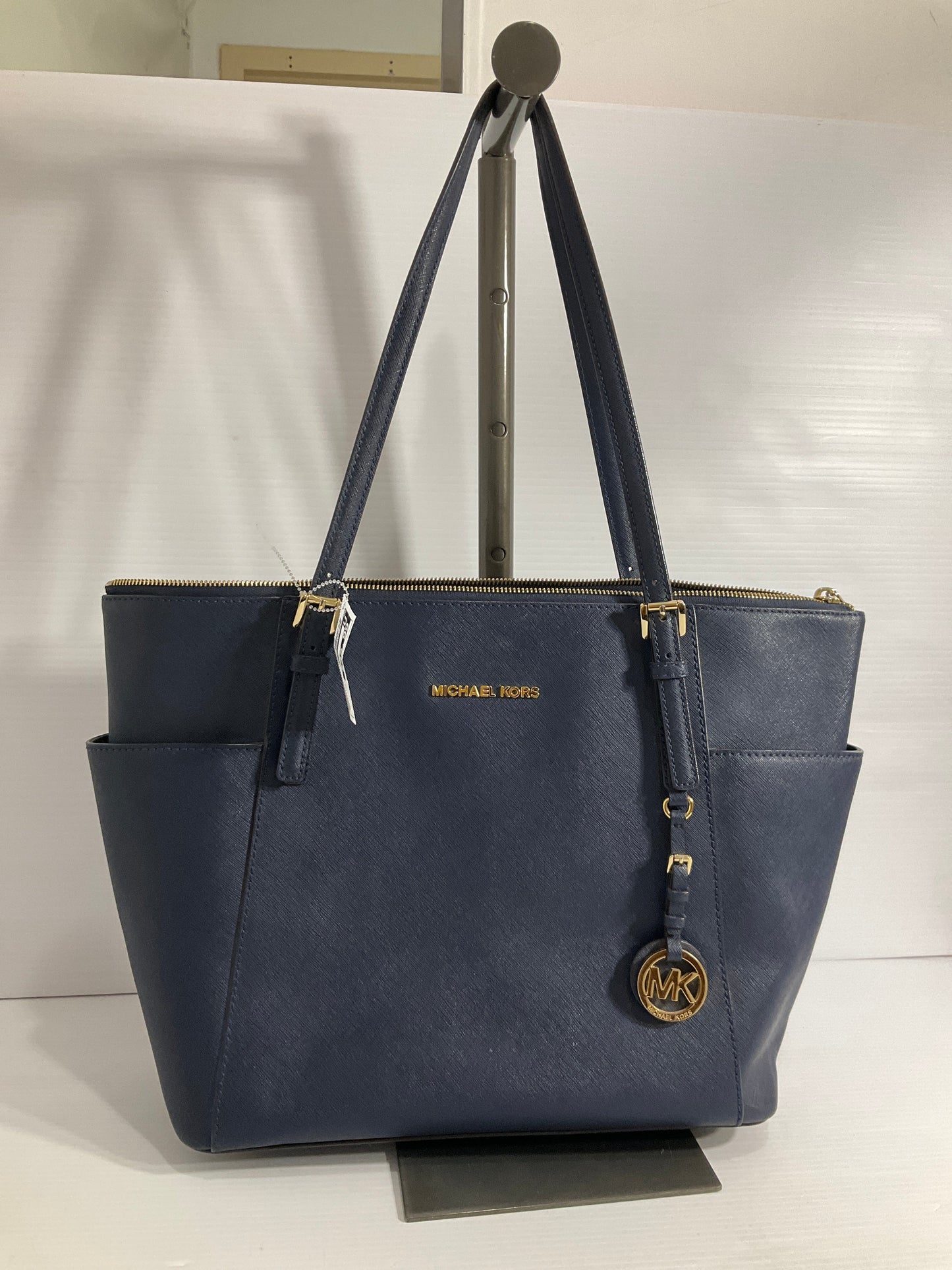 Handbag Designer By Michael Kors In Blue, Size:Large