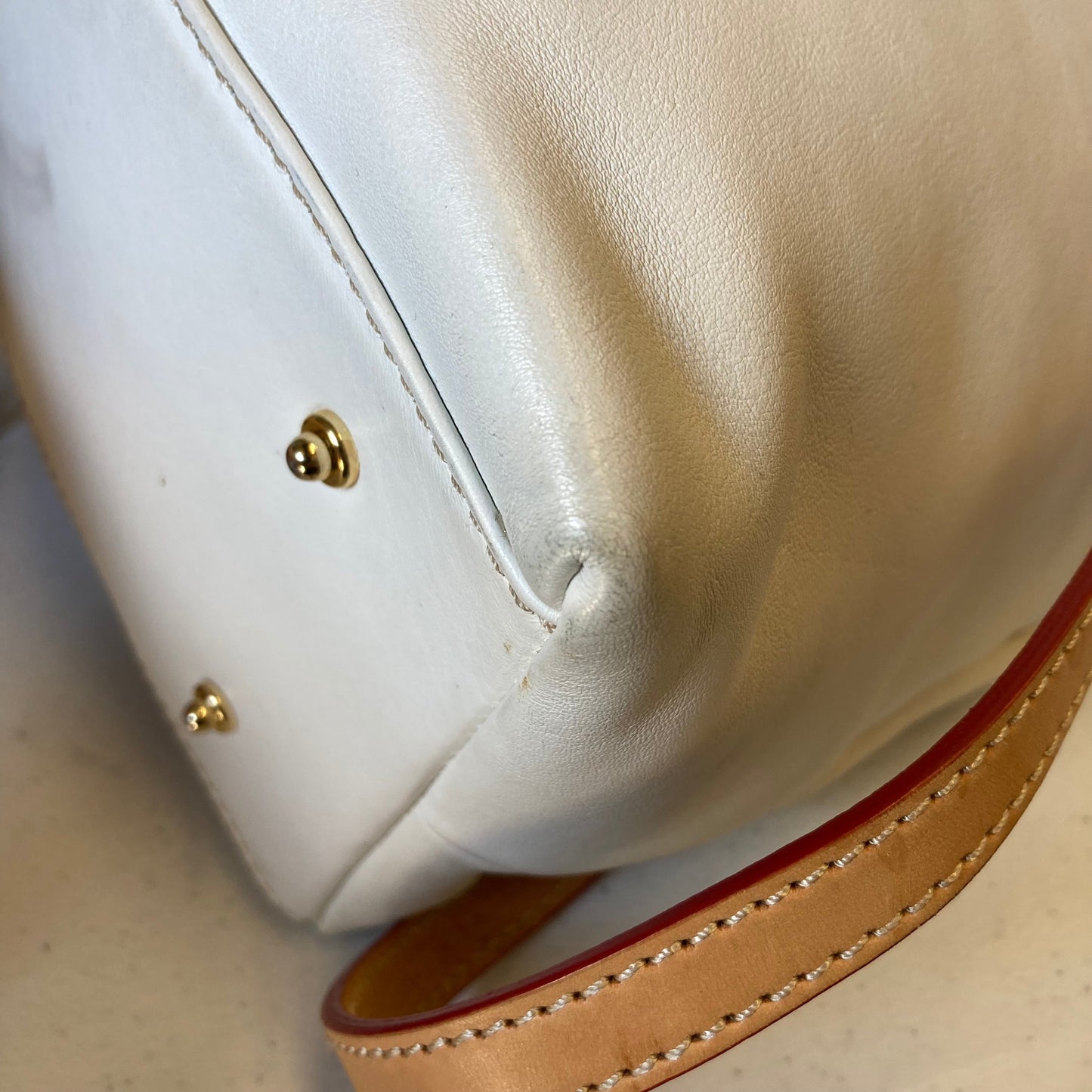 Crossbody Designer By Dooney And Bourke In White, Size:Medium