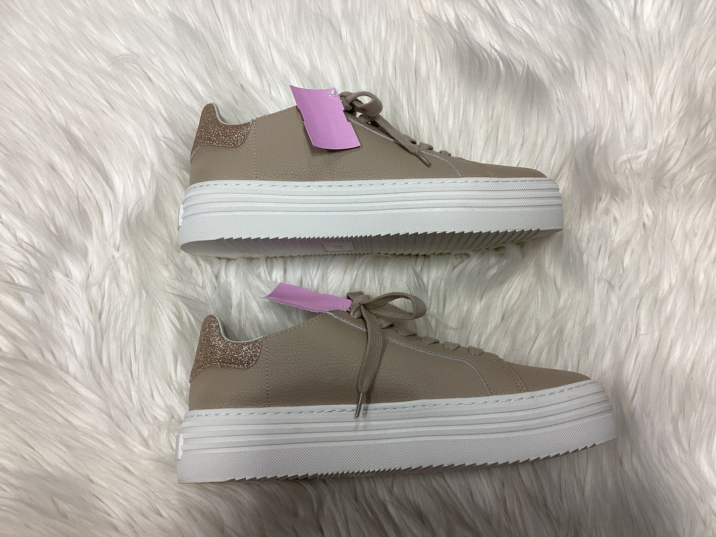 Shoes Flats By Cmc In Tan, Size:8