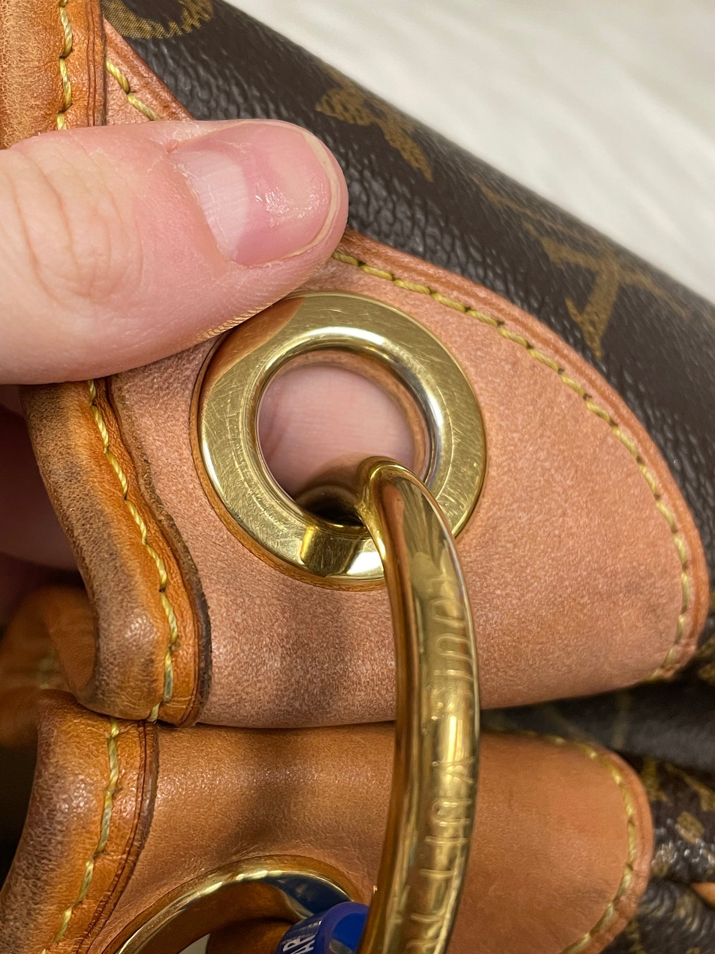 Handbag Luxury Designer By Louis Vuitton, Size: Large