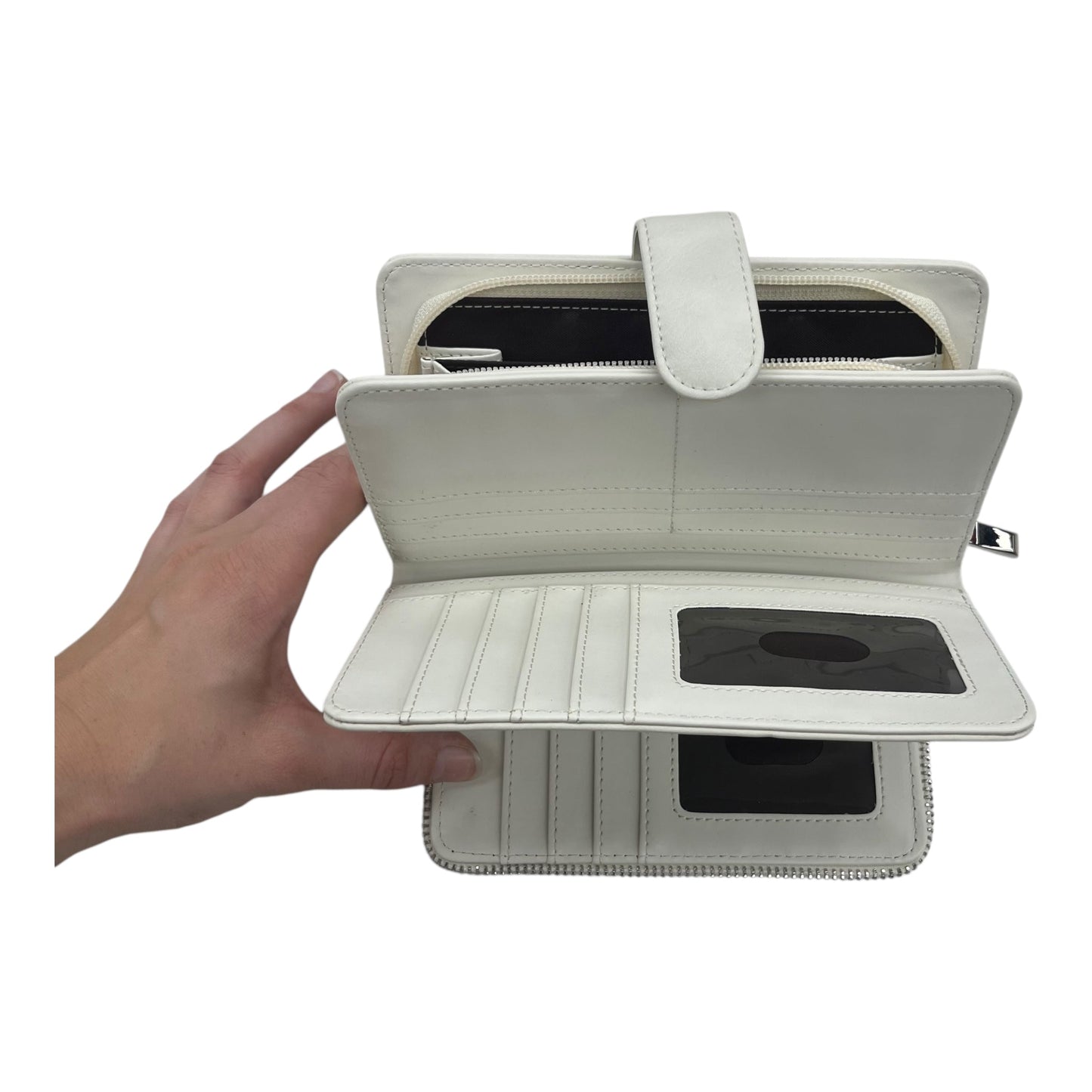 Wallet By Clothes Mentor In Cream, Size:Large