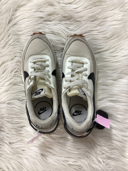 Shoes Athletic By Nike In Cream, Size:8.5