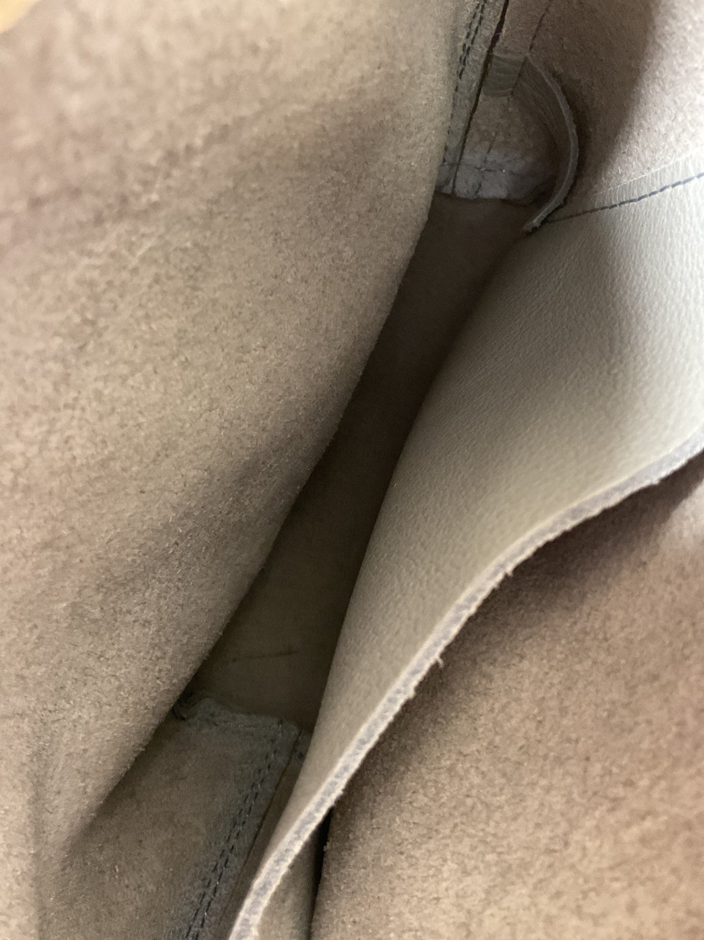 Crossbody Leather By Cma In Grey, Size:Medium