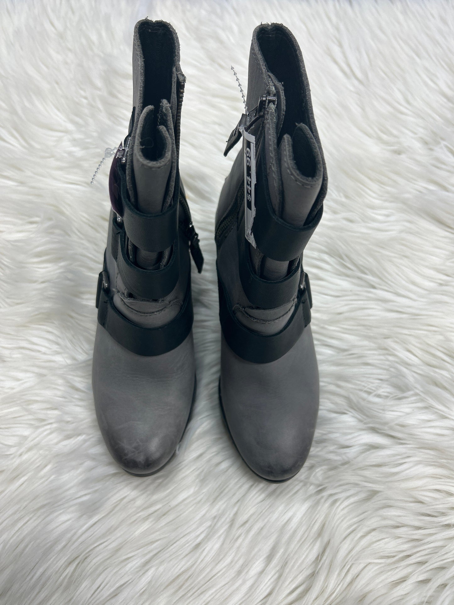 Boots Ankle Heels By Sorel In Grey, Size:6