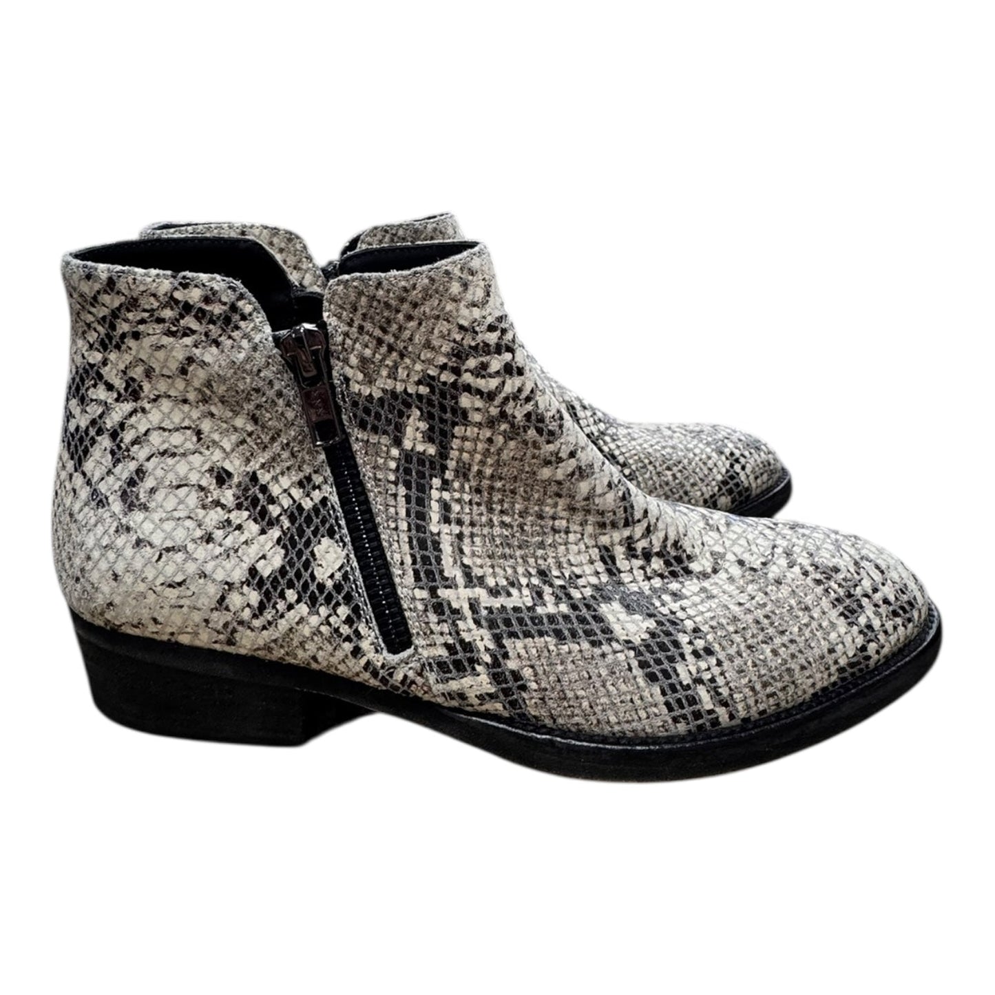 Boots Ankle Heels By Vaneli In Animal Print, Size:8