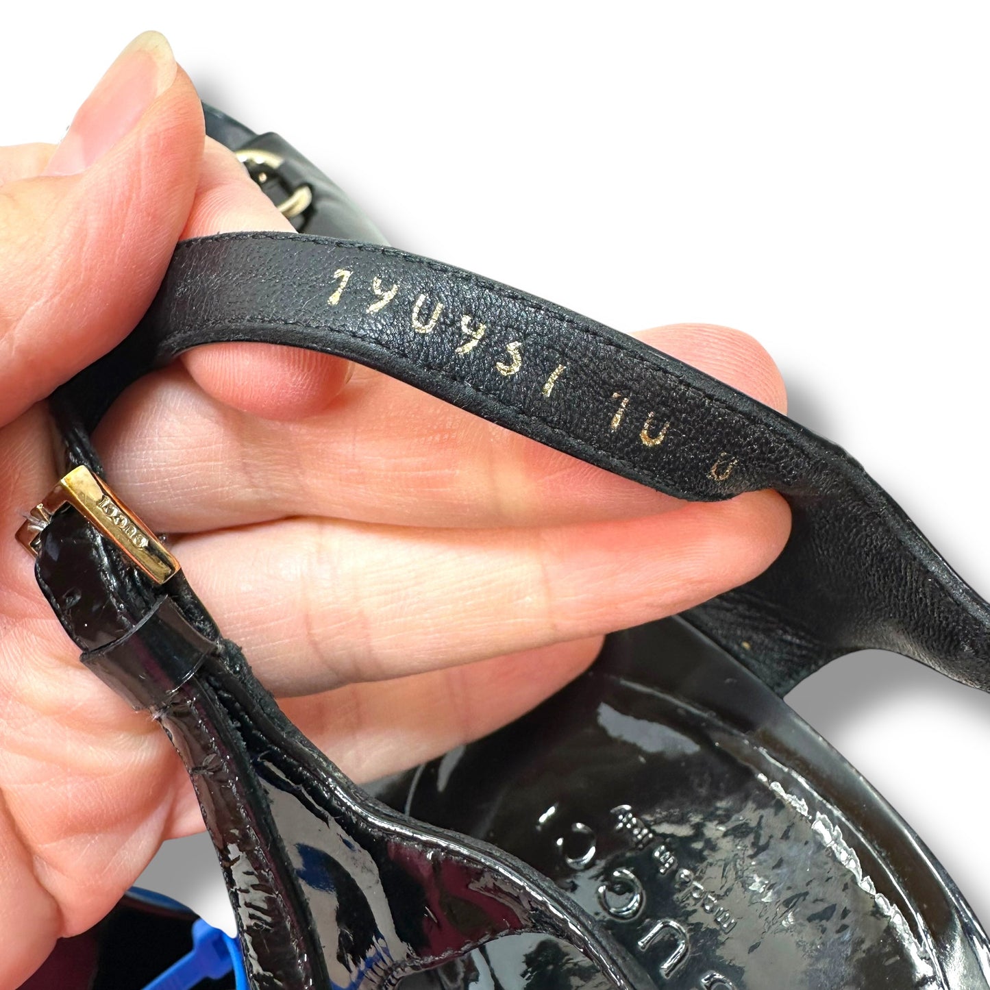 Sandals Luxury Designer By Gucci In Black, Size: 10