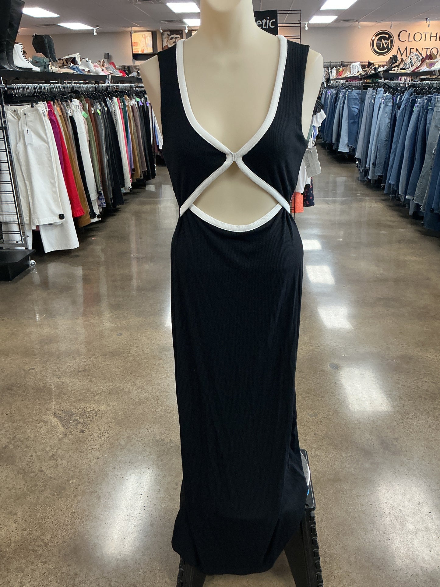 Dress Casual Maxi By Clothes Mentor In Black, Size:M
