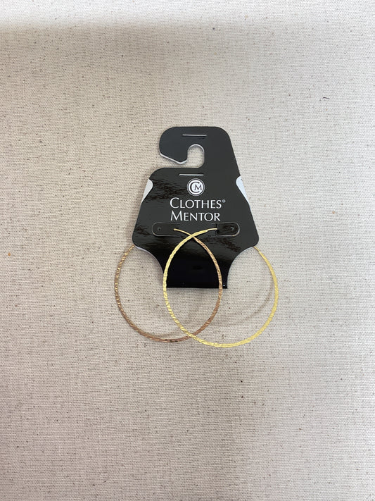 Earrings Hoop By Clothes Mentor In Gold