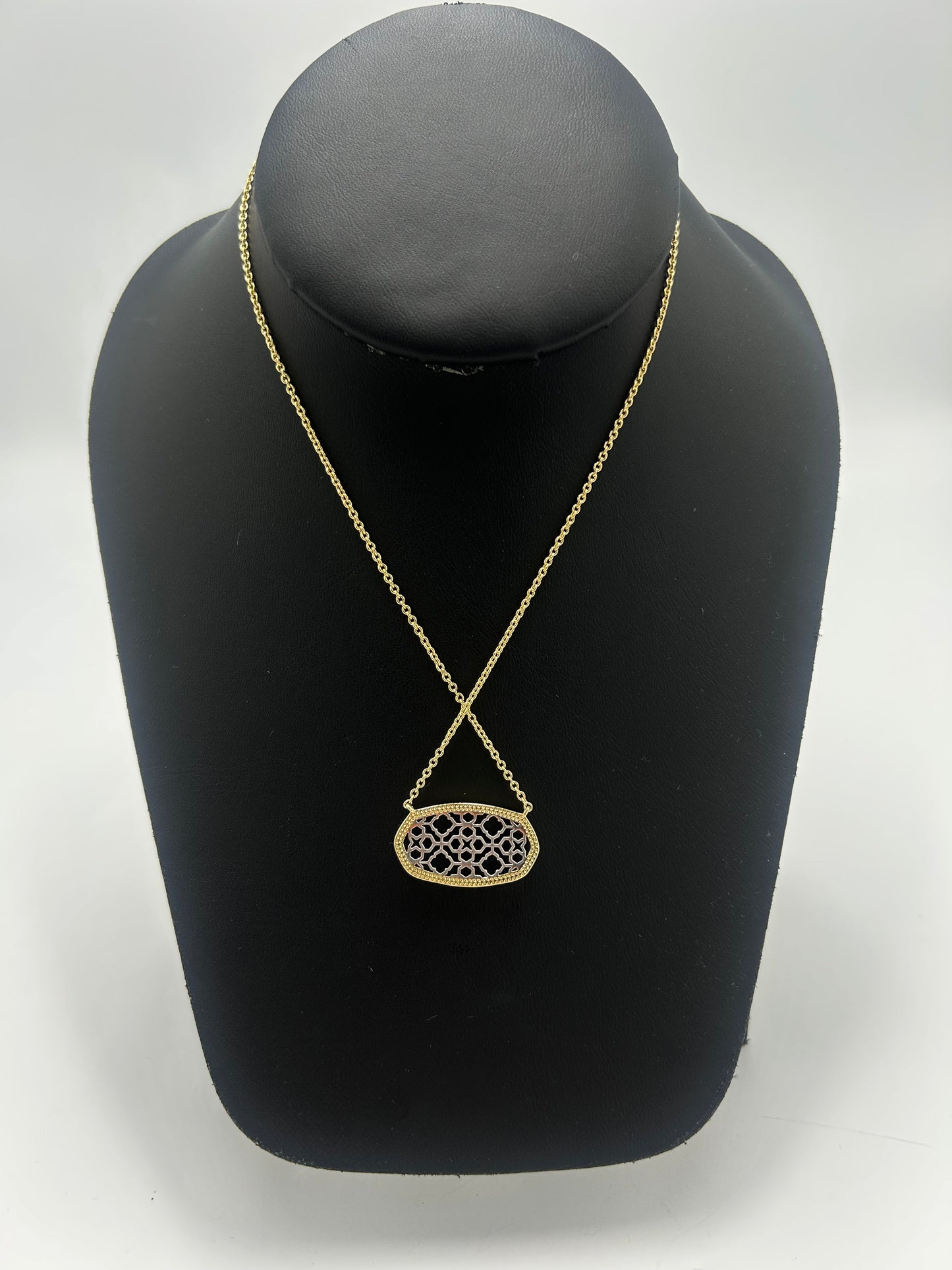 Necklace Designer By Kendra Scott