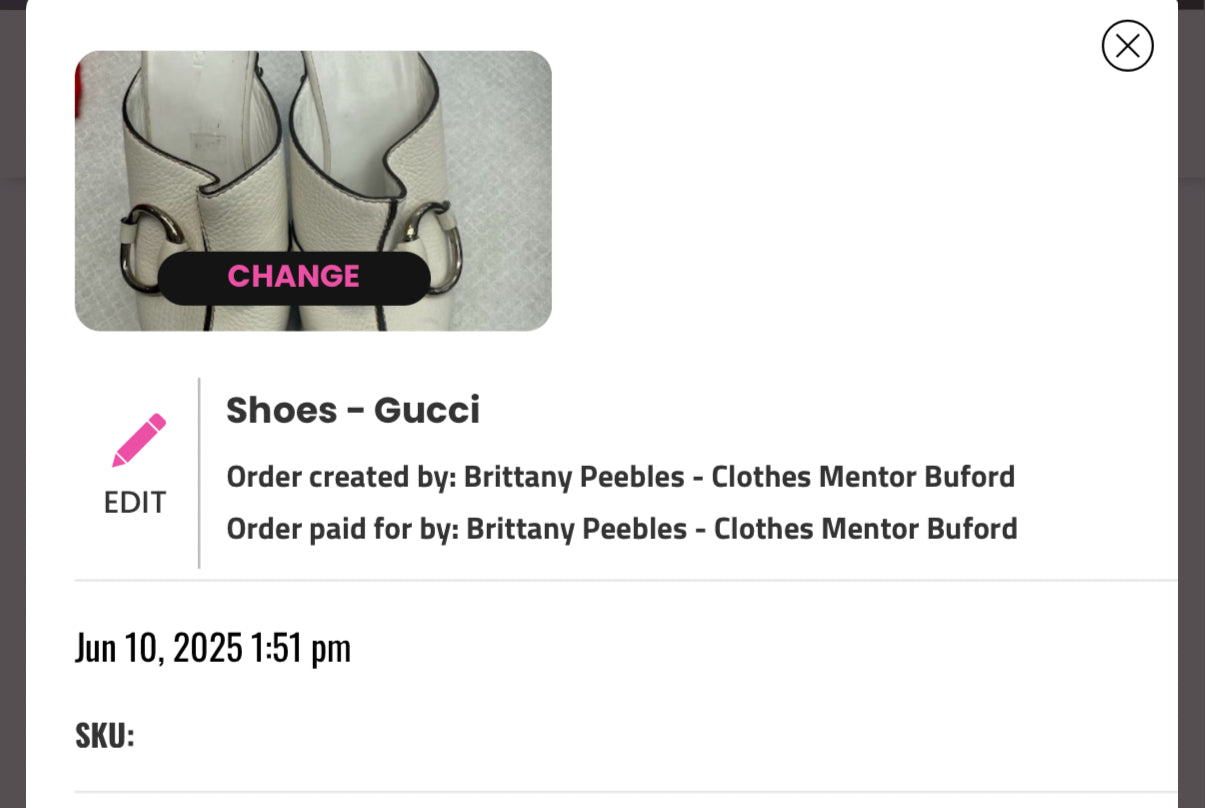 Shoes Luxury Designer By Gucci In White, Size: 9