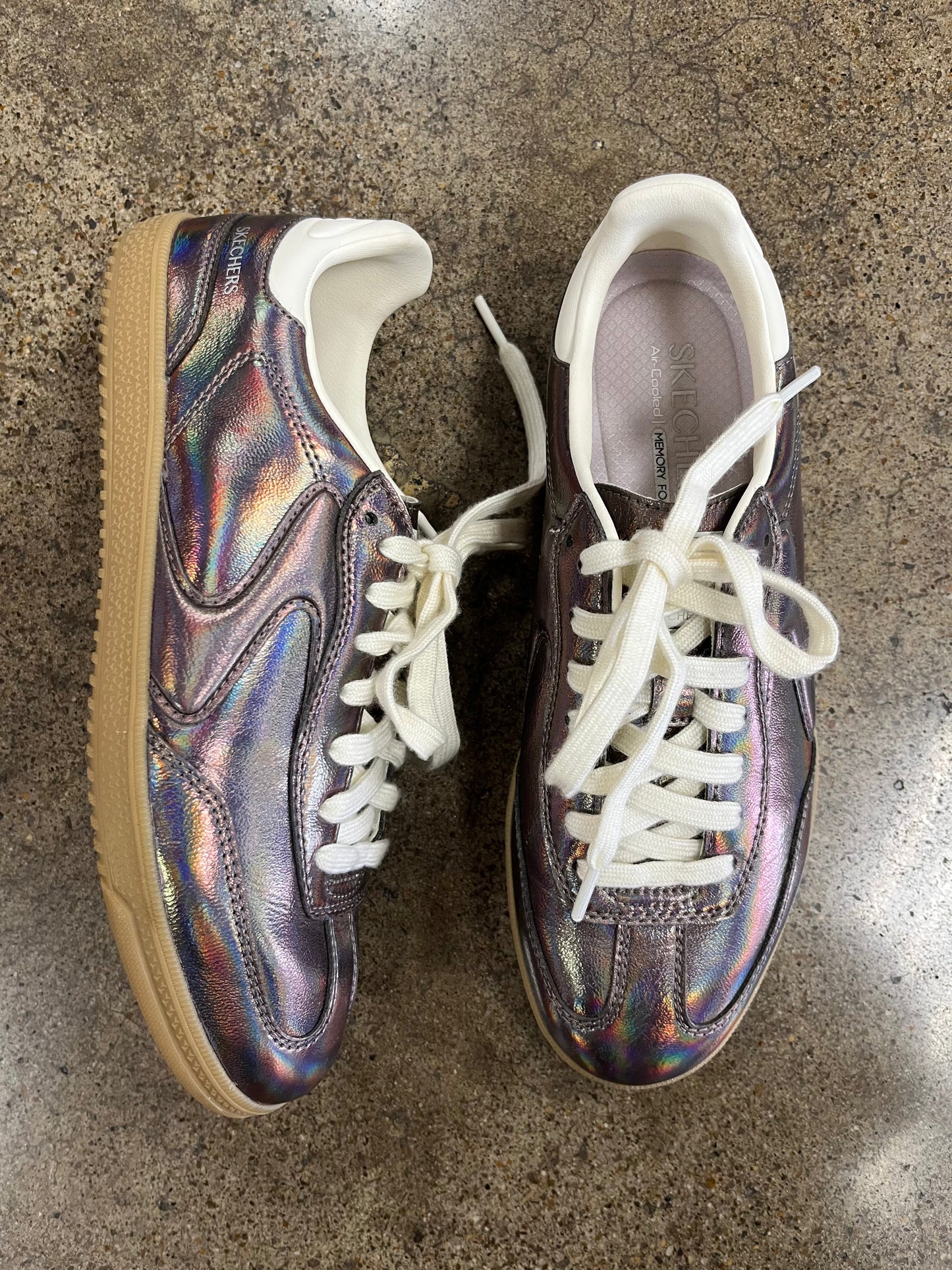 Shoes Sneakers By Skechers In Bronze, Size:8.5