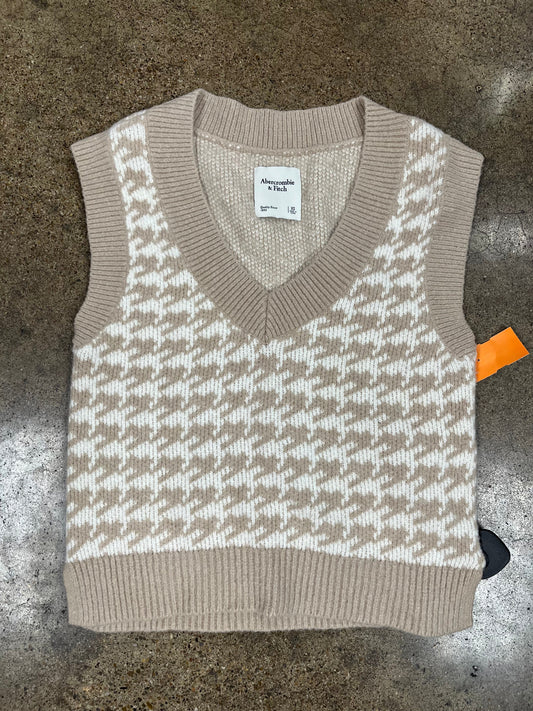 Vest Sweater By Abercrombie And Fitch In Tan & White, Size:Xs