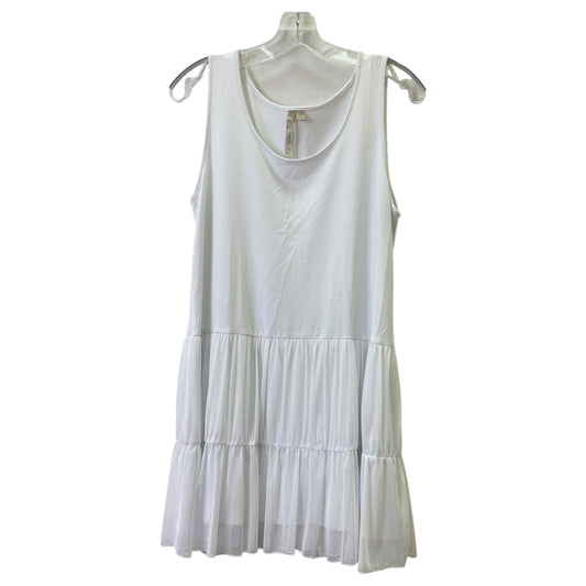 Dress Casual Short By Comfy In White, Size:M