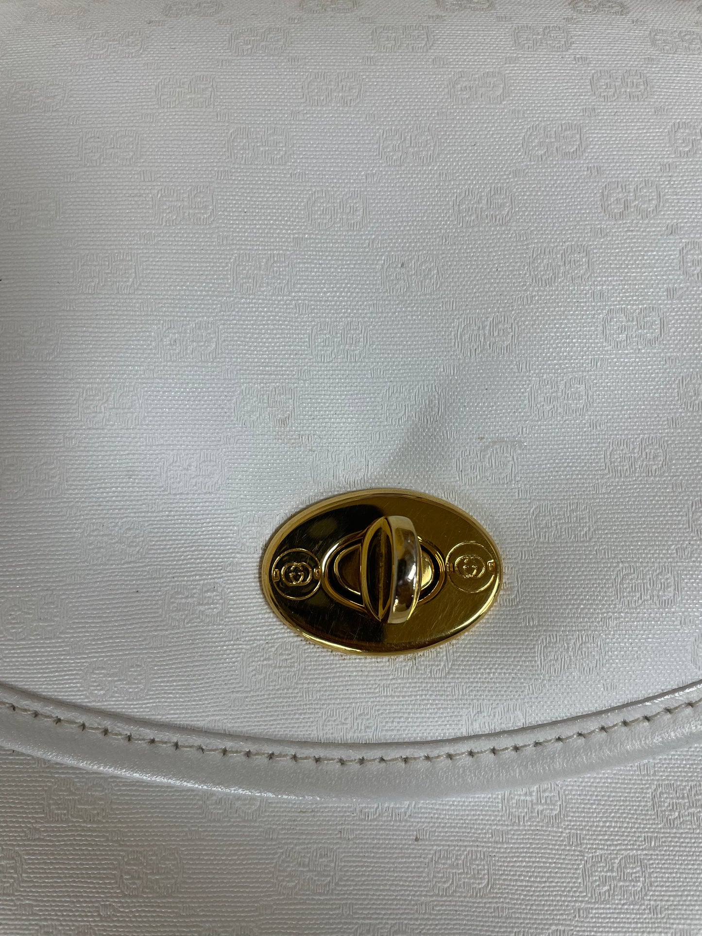 Crossbody Luxury Designer By Gucci, Size: Small
