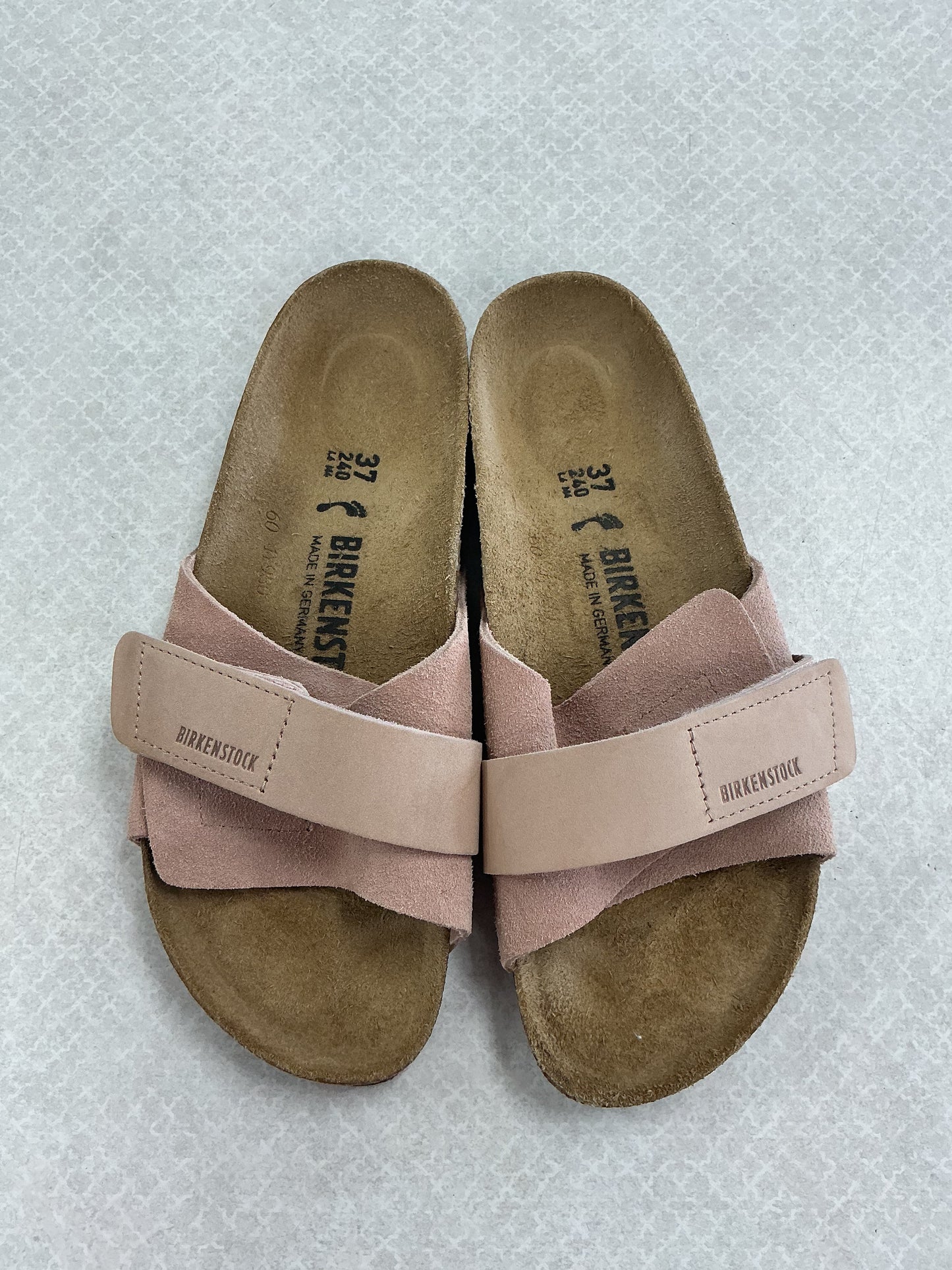 Sandals Flats By Birkenstock In Pink, Size:6