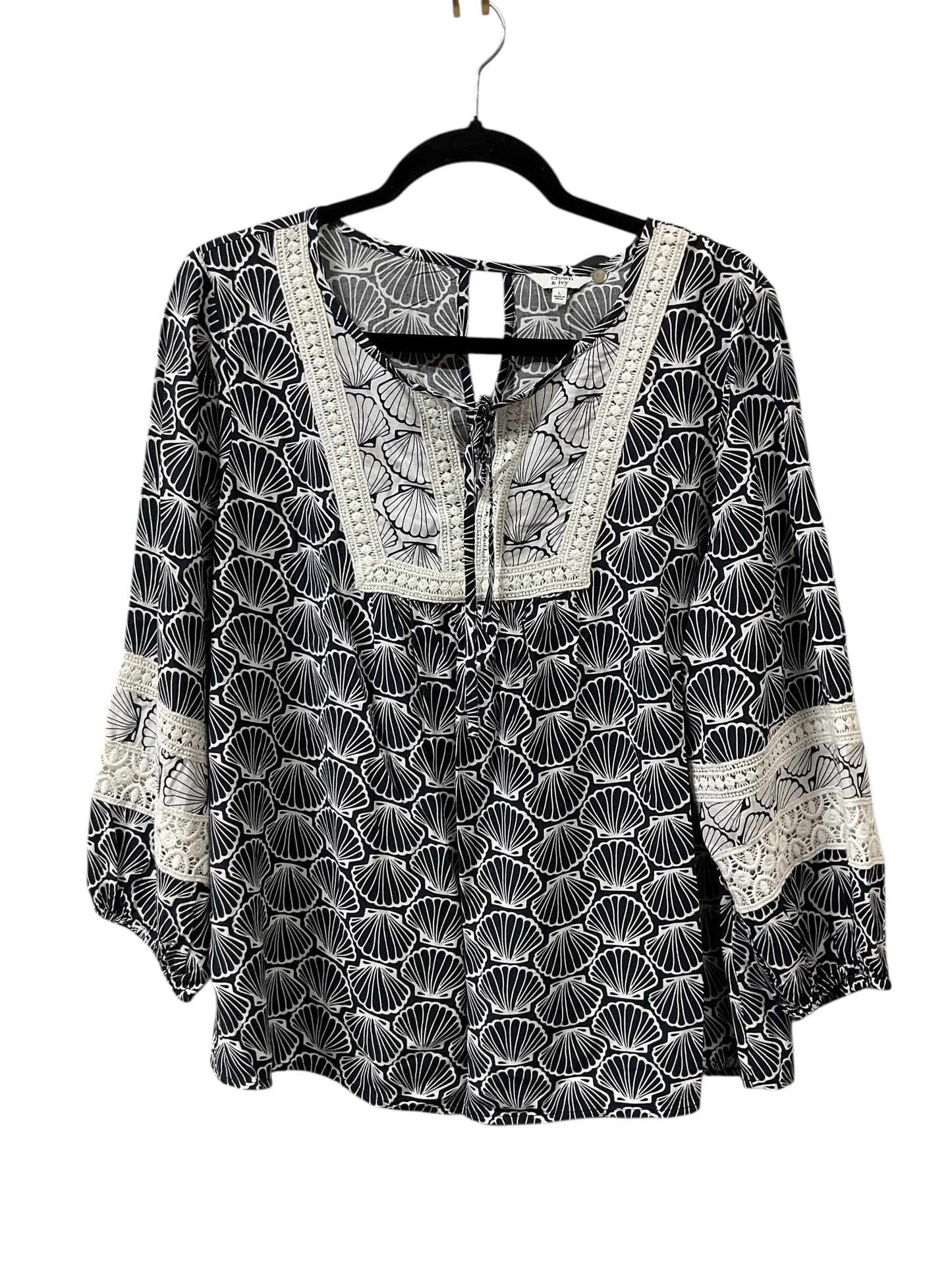 Top Ls By Crown And Ivy In Blue & White, Size:L