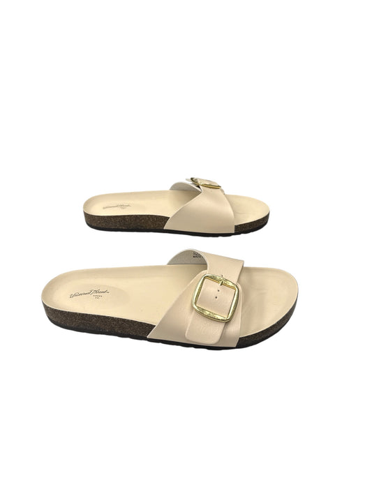 SANDALS FLATS by UNIVERSAL THREAD In CREAM, Size: 7.5
