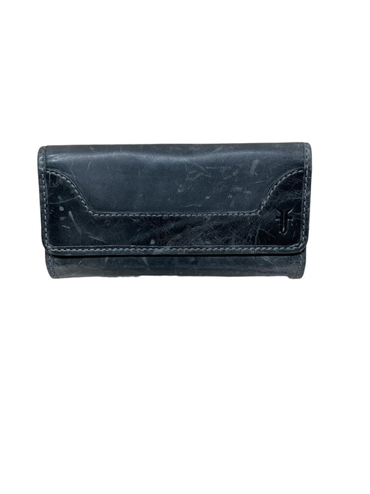 Wallet Designer By Frye In Grey, Size:Medium