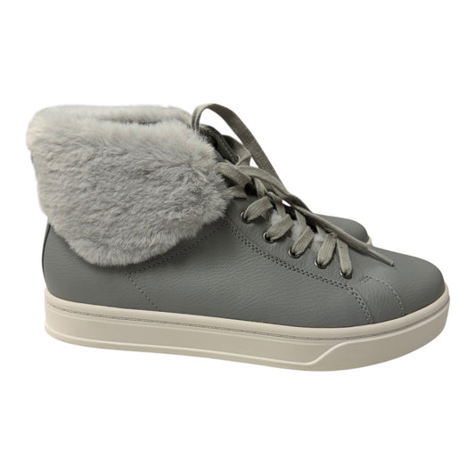 Shoes Sneakers By Koolaburra By Ugg In Grey, Size:9.5