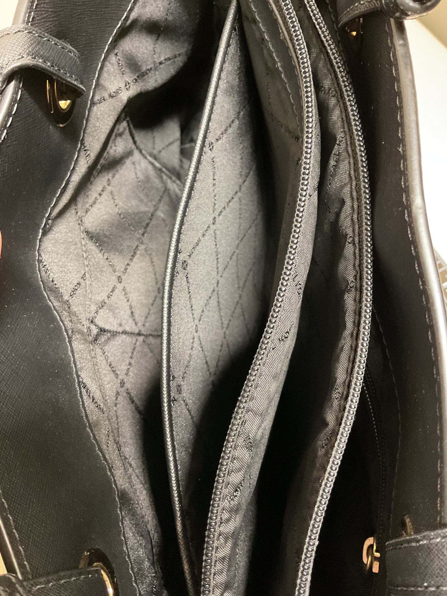 Handbag Designer By Michael Kors In Black, Size:Large