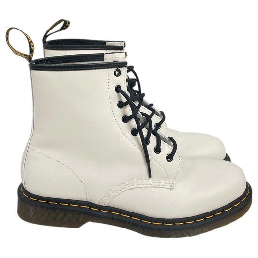 Boots Ankle Flats By Dr Martens In White, Size: 11