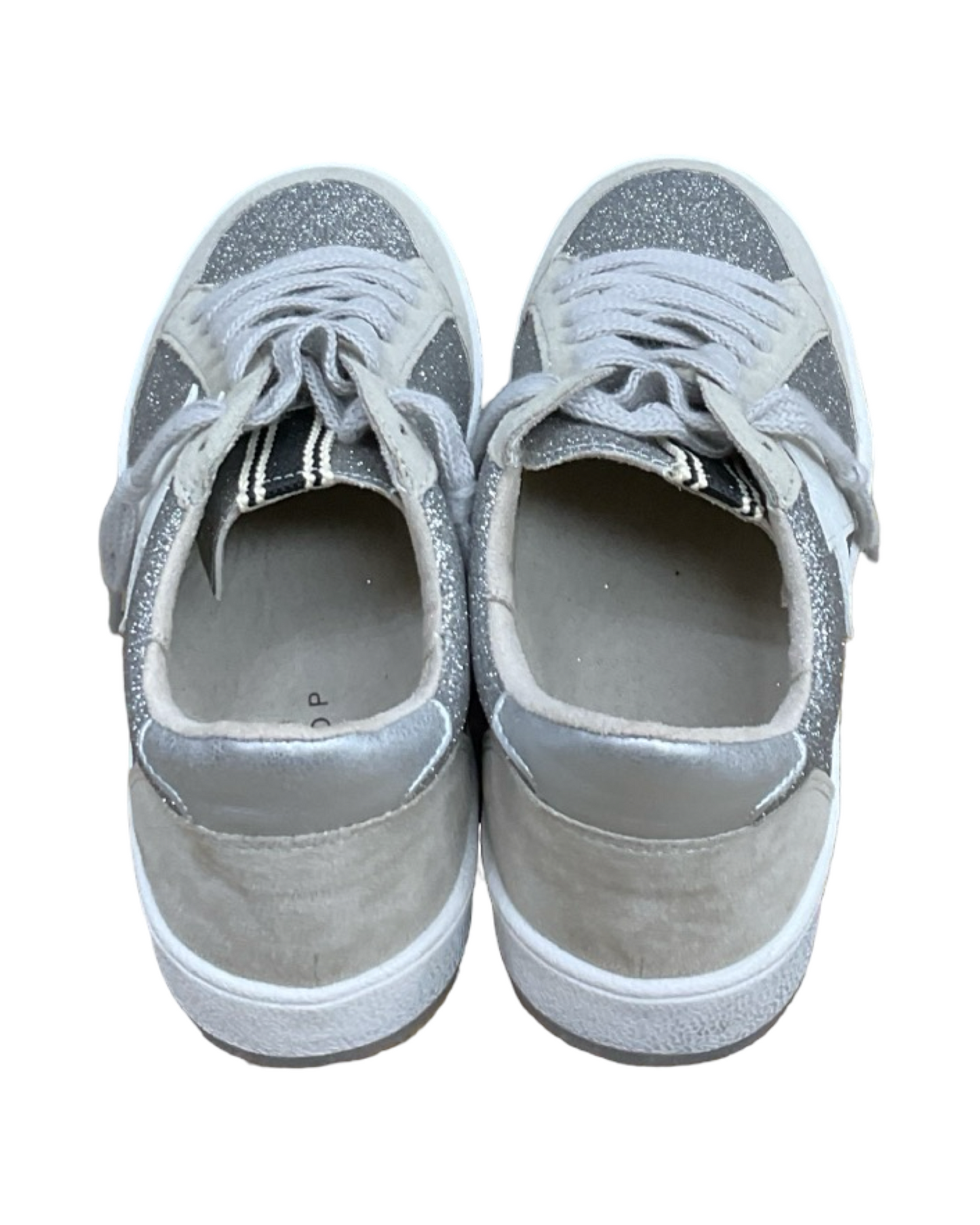 Shoes Sneakers By Shu Shop In Silver, Size:7.5