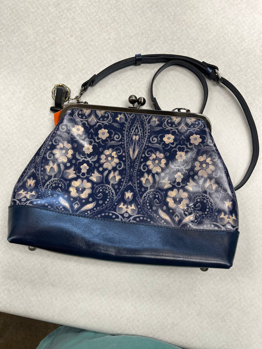 Crossbody Designer By Patricia Nash In Blue & Cream, Size:Medium
