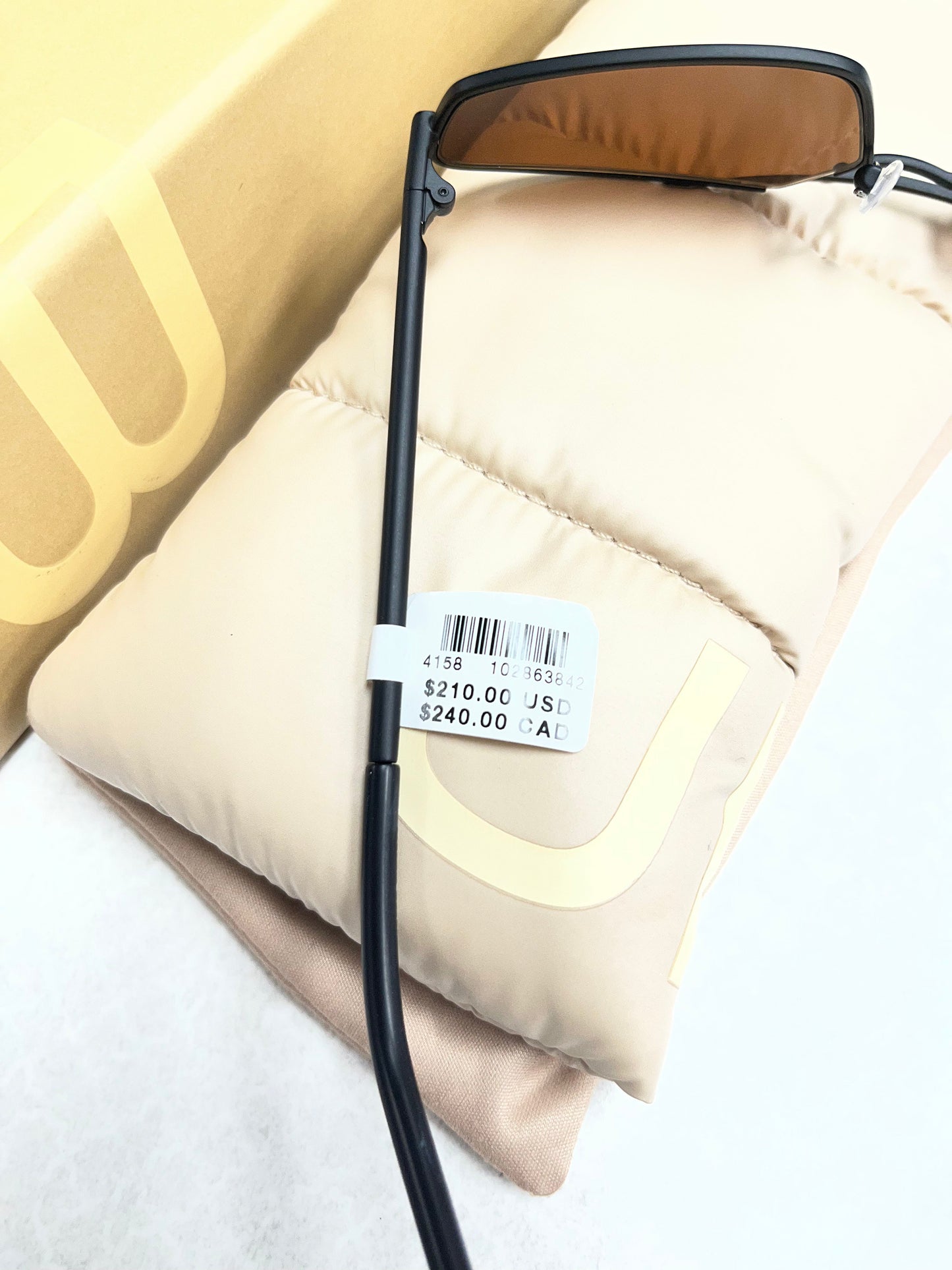 Sunglasses By Anthropologie In Black