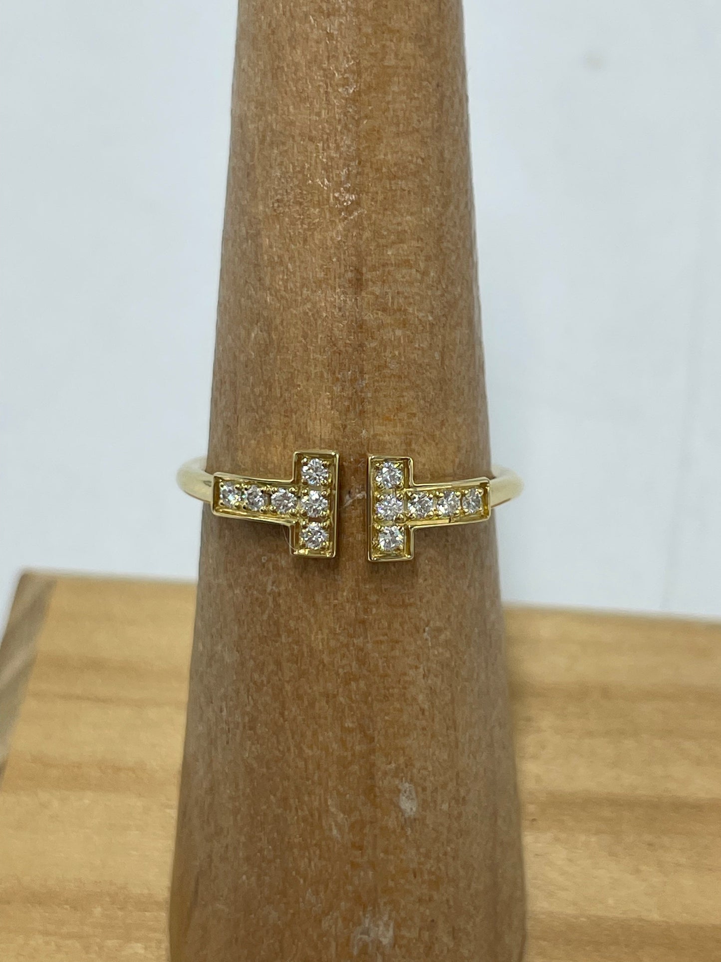 Tiffany & Company 18K Diamond T Luxury Ring, Size: 7