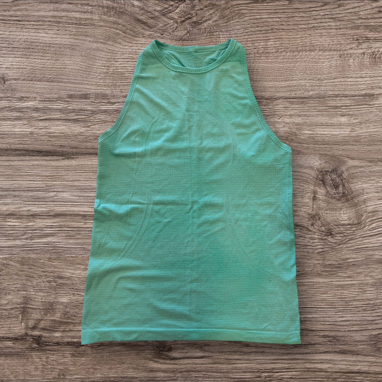 Athletic Tank Top By Lululemon In Green, Size: 8