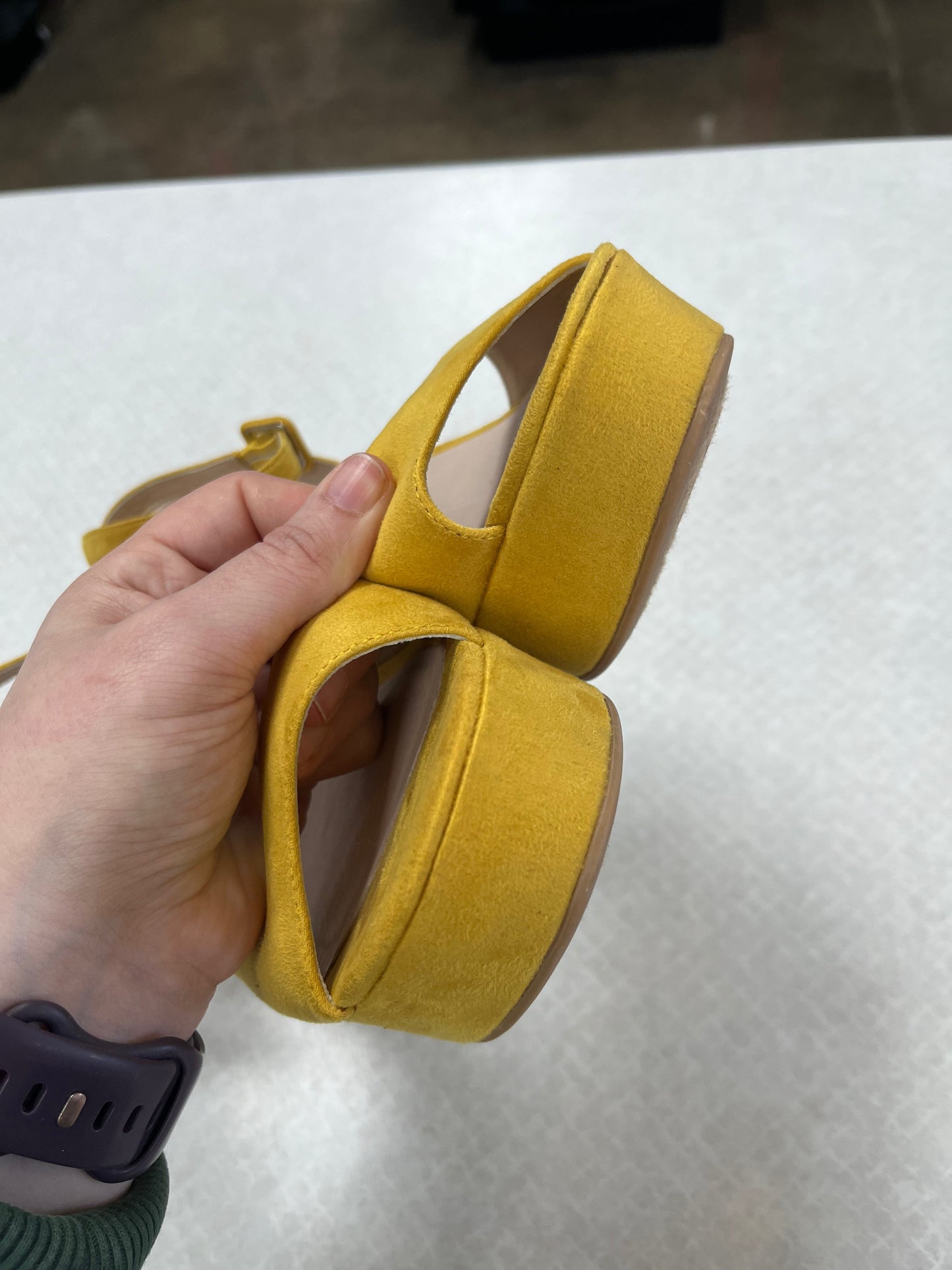 Sandals Heels Block By Chinese Laundry In Yellow, Size:9