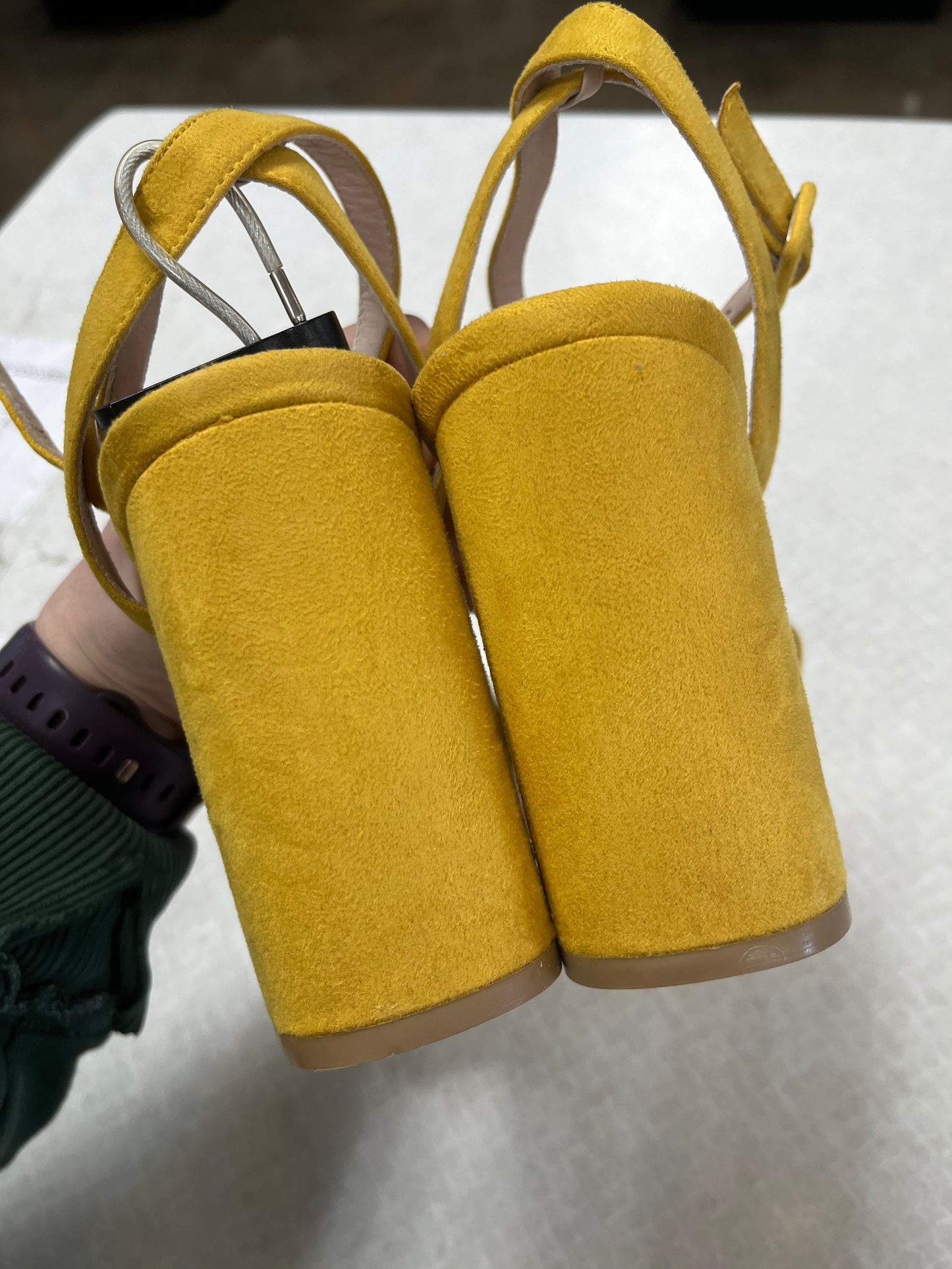 Sandals Heels Block By Chinese Laundry In Yellow, Size:9