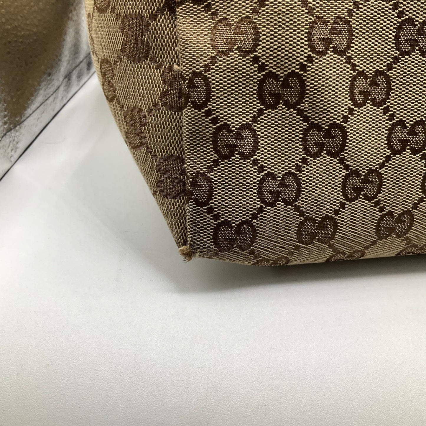 Handbag Luxury Designer By Gucci, Size: Large