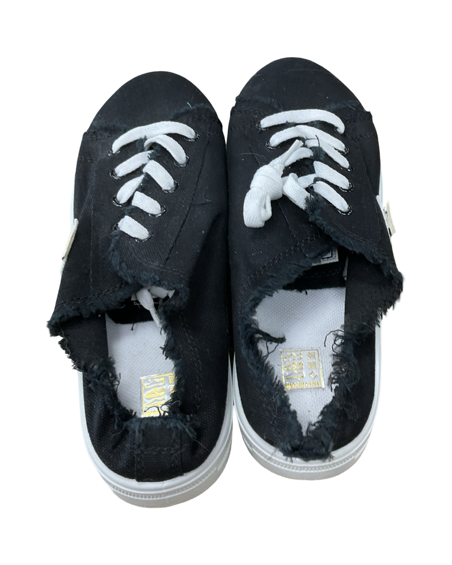 Shoes Sneakers By Clothes Mentor In Black, Size:12.5
