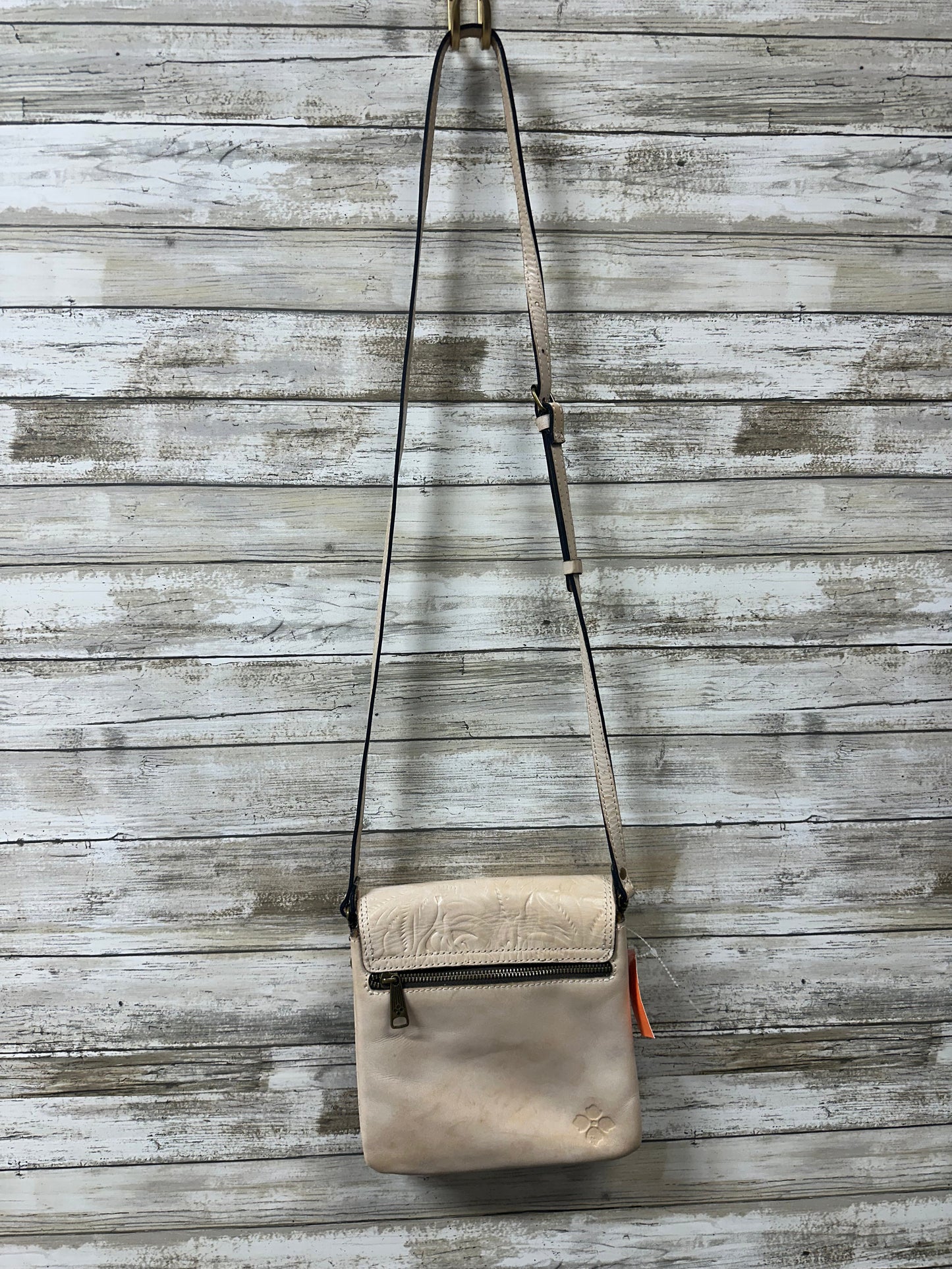 Crossbody Designer By Patricia Nash In Cream, Size:Small