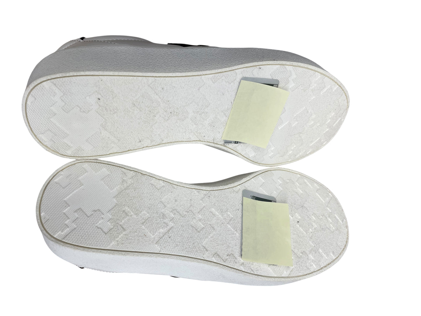 Shoes Sneakers By Dr Scholls In White, Size:7.5