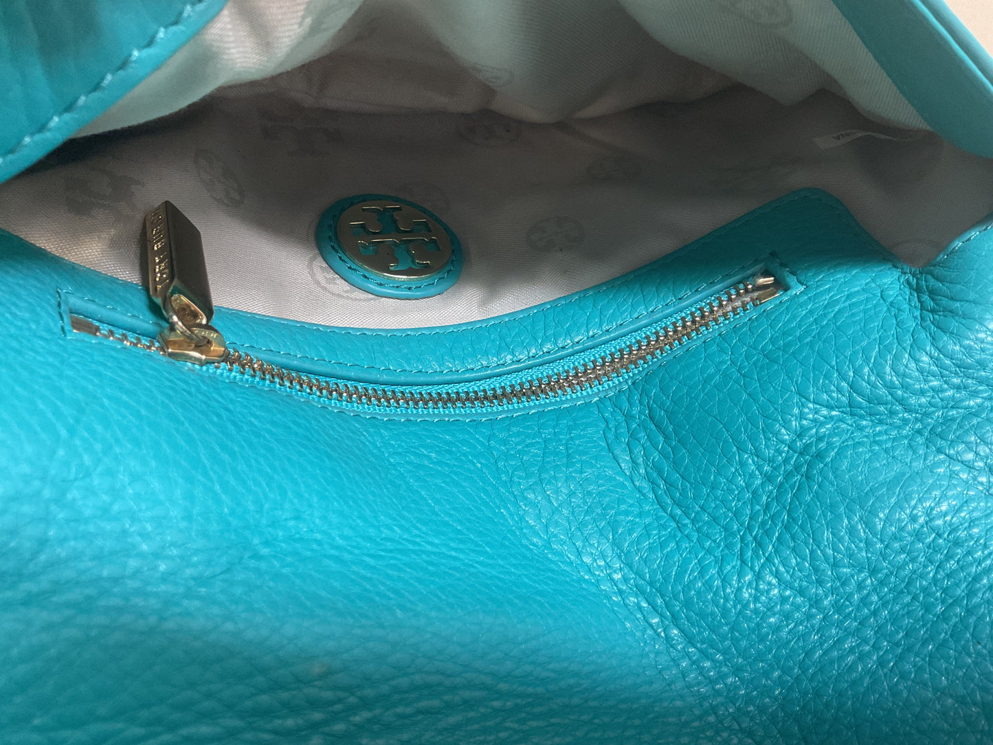 Crossbody Designer By Tory Burch, Size: Medium